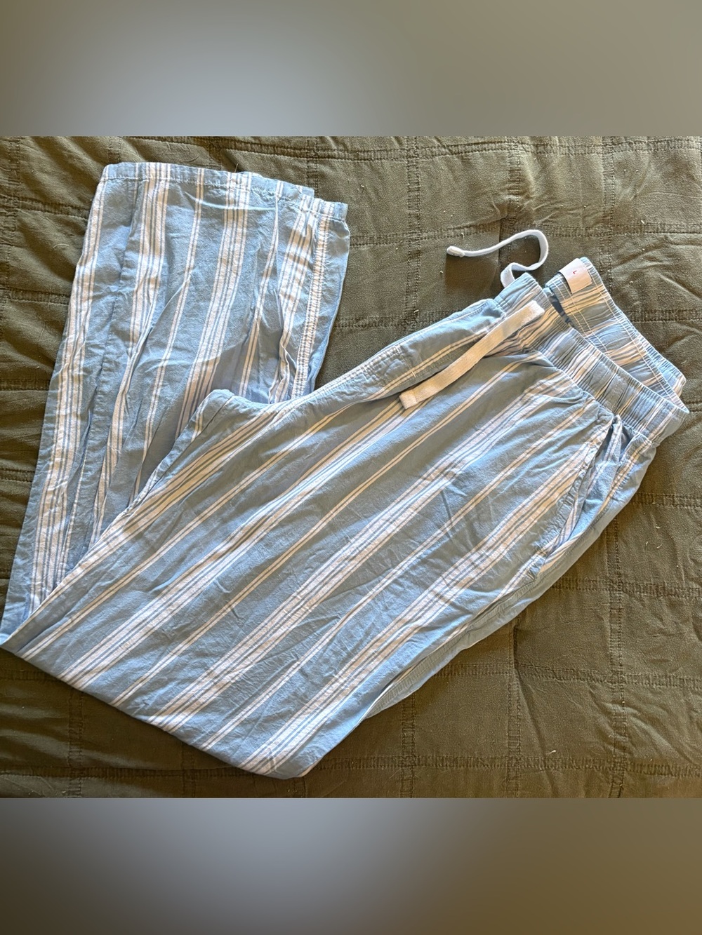 Old Navy Light Blue & White Striped Women’s pants